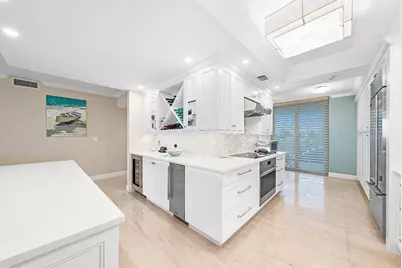 2001 SE Sailfish Point Boulevard #313, Stuart, FL 34996 - Photo 12