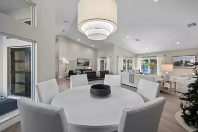 15495 Meadow Wood Drive, Wellington, FL 33414 - Photo 8