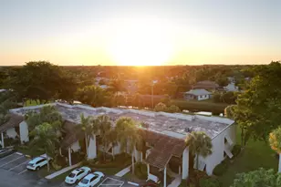 10155 Mangrove Dr, Boynton Beach, FL 33437 - Photo 24