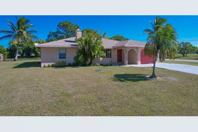 2097 SE Mantua Street, Port Saint Lucie, FL 34952 - Photo 2