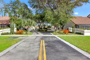 6850 NW 2nd Ave NW, Boca Raton, FL 33487 - Photo 2