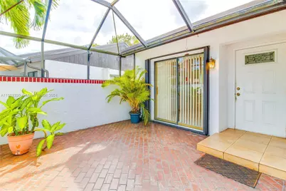 6343 W Pinehurst Circle W #D36, Tamarac, FL 33321 - Photo 4