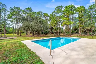 2195 F Rd, Loxahatchee Groves, FL 33470 - Photo 24