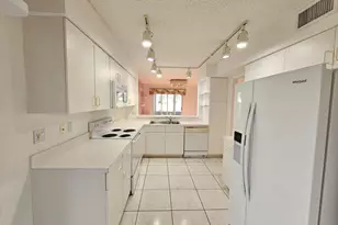 9963 Seacrest Cir, Boynton Beach, FL 33437 - Photo 10