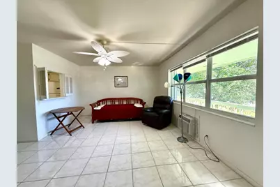 62 Norwich C, West Palm Beach, FL 33417 - Photo 2