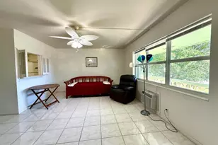 62 Norwich C, West Palm Beach, FL 33417 - Photo 2