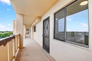 6866 Huntington Ln, Delray Beach, FL 33446 - Photo 4