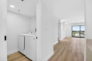 6866 Huntington Ln, Delray Beach, FL 33446 - Photo 14