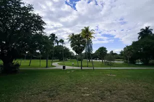 5823 Churchill Cir W, West Palm Beach, FL 33405 - Photo 24