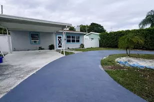 5823 Churchill Cir W, West Palm Beach, FL 33405 - Photo 4