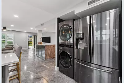 372 Golfview Road #201, North Palm Beach, FL 33408 - Photo 12