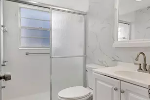 121 Bedford E, West Palm Beach, FL 33417 - Photo 12