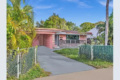 258 SW 8th Street, Dania Beach, FL 33004 - Photo 2