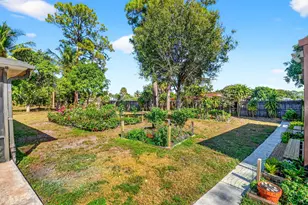 1120 Cameo Cir, West Palm Beach, FL 33417 - Photo 30