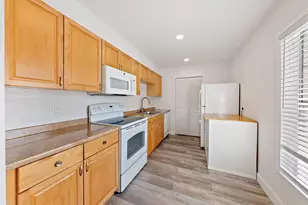 292 Cape Cod Cir, Lake Worth, FL 33467 - Photo 2