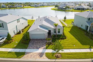 10346 SW Captiva Dr, Port Saint Lucie, FL 34953 - Photo 2