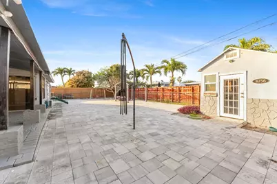 336 Ponte Vedra Road, Palm Springs, FL 33461 - Photo 16