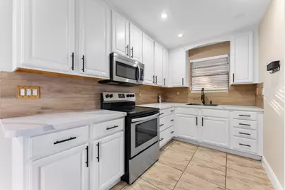 336 Ponte Vedra Road, Palm Springs, FL 33461 - Photo 6