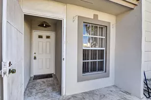 9110 Fairbanks Ln, Boca Raton, FL 33496 - Photo 2