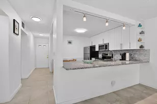 9110 Fairbanks Ln, Boca Raton, FL 33496 - Photo 4