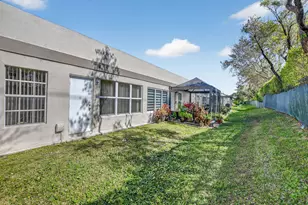 9110 Fairbanks Ln, Boca Raton, FL 33496 - Photo 32