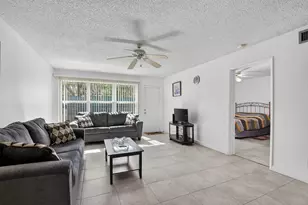 9110 Fairbanks Ln, Boca Raton, FL 33496 - Photo 12