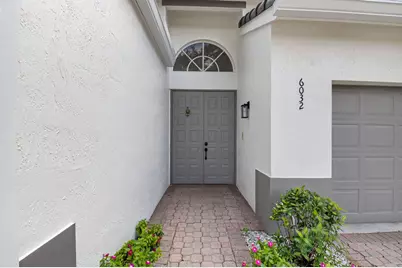 6032 Rossmoor Lakes Court, Boynton Beach, FL 33437 - Photo 4