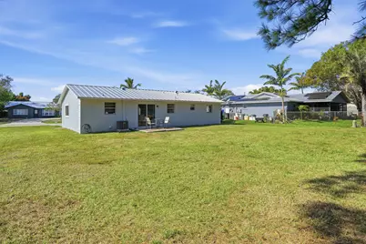381 NW Curtis Street, Port Saint Lucie, FL 34983 - Photo 4