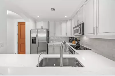200 NE 2nd Avenue #314, Delray Beach, FL 33444 - Photo 4
