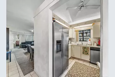 8592 Sunbird Place, Boca Raton, FL 33496 - Photo 6