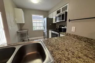 1035 Lake Shore Dr, Lake Park, FL 33403 - Photo 4