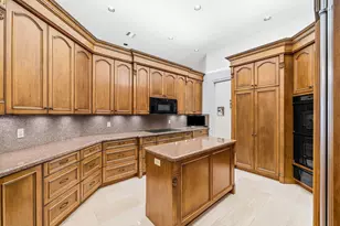 17595 Bocaire Pl, Boca Raton, FL 33487 - Photo 16