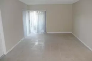 1856 Fairview Villas Dr, Palm Springs, FL 33406 - Photo 6