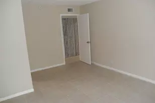 1856 Fairview Villas Dr, Palm Springs, FL 33406 - Photo 14