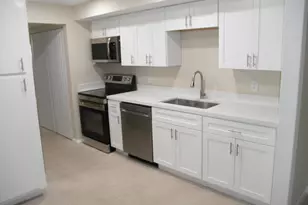 1856 Fairview Villas Dr, Palm Springs, FL 33406 - Photo 8