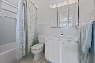 421 S Lakeside Dr, Lake Worth Beach, FL 33460 - Photo 14