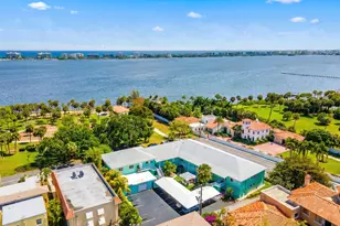 421 S Lakeside Dr, Lake Worth Beach, FL 33460 - Photo 24