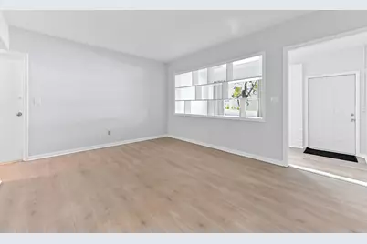 332 W Mango Street #1-2, Lantana, FL 33462 - Photo 8