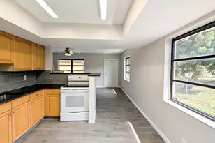 9062 W Highland Pines Blvd, Palm Beach Gardens, FL 33418 - Photo 4