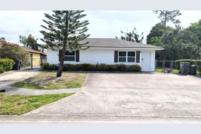 9062 W Highland Pines Boulevard, Palm Beach Gardens, FL 33418 - Photo 1