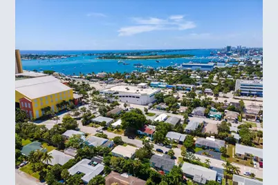 200 E 28th Street, Riviera Beach, FL 33404 - Photo 20