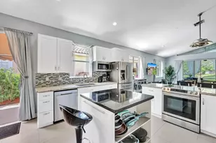 11067 Springbrook Cir, Boynton Beach, FL 33437 - Photo 10