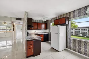 116 Mansfield C, Boca Raton, FL 33434 - Photo 10