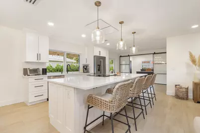 7521 Edgewater Circle, West Palm Beach, FL 33406 - Photo 10