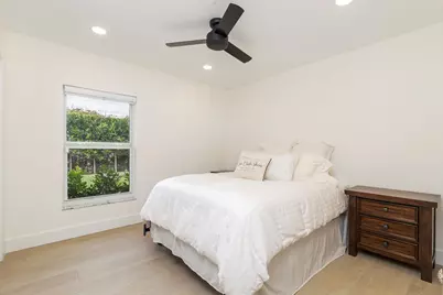 7521 Edgewater Circle, West Palm Beach, FL 33406 - Photo 22