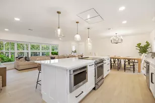 7521 Edgewater Cir, West Palm Beach, FL 33406 - Photo 12