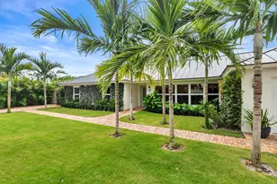 7521 Edgewater Cir, West Palm Beach, FL 33406 - Photo 2