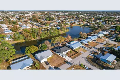 4543 SE Dryfus Avenue, Stuart, FL 34997 - Photo 46