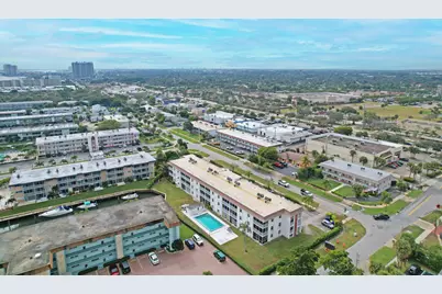 236 Castlewood Drive #305, North Palm Beach, FL 33408 - Photo 38