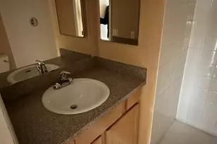 475 SE 8th St, Deerfield Beach, FL 33441 - Photo 16